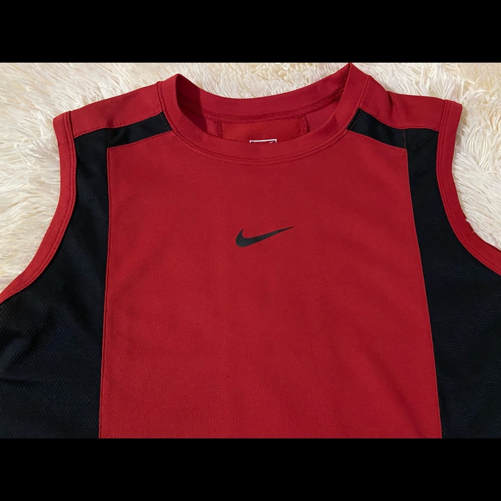 Boys Nike Cut Off Tank